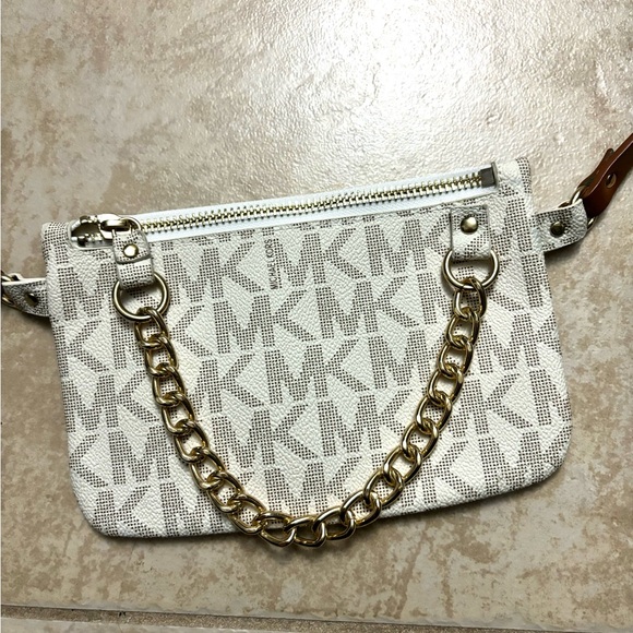 Michael Kors Belt Bag - Picture 2 of 5
